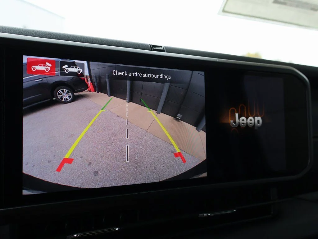 2026 Jeep Wrangler 4-Door Sahara - Photo 33