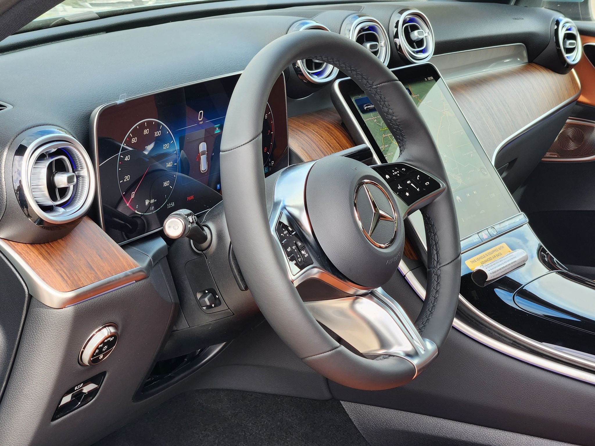 New 2027 Verde Silver Metallic Mercedes-Benz GLC 300 4MATIC® image 13