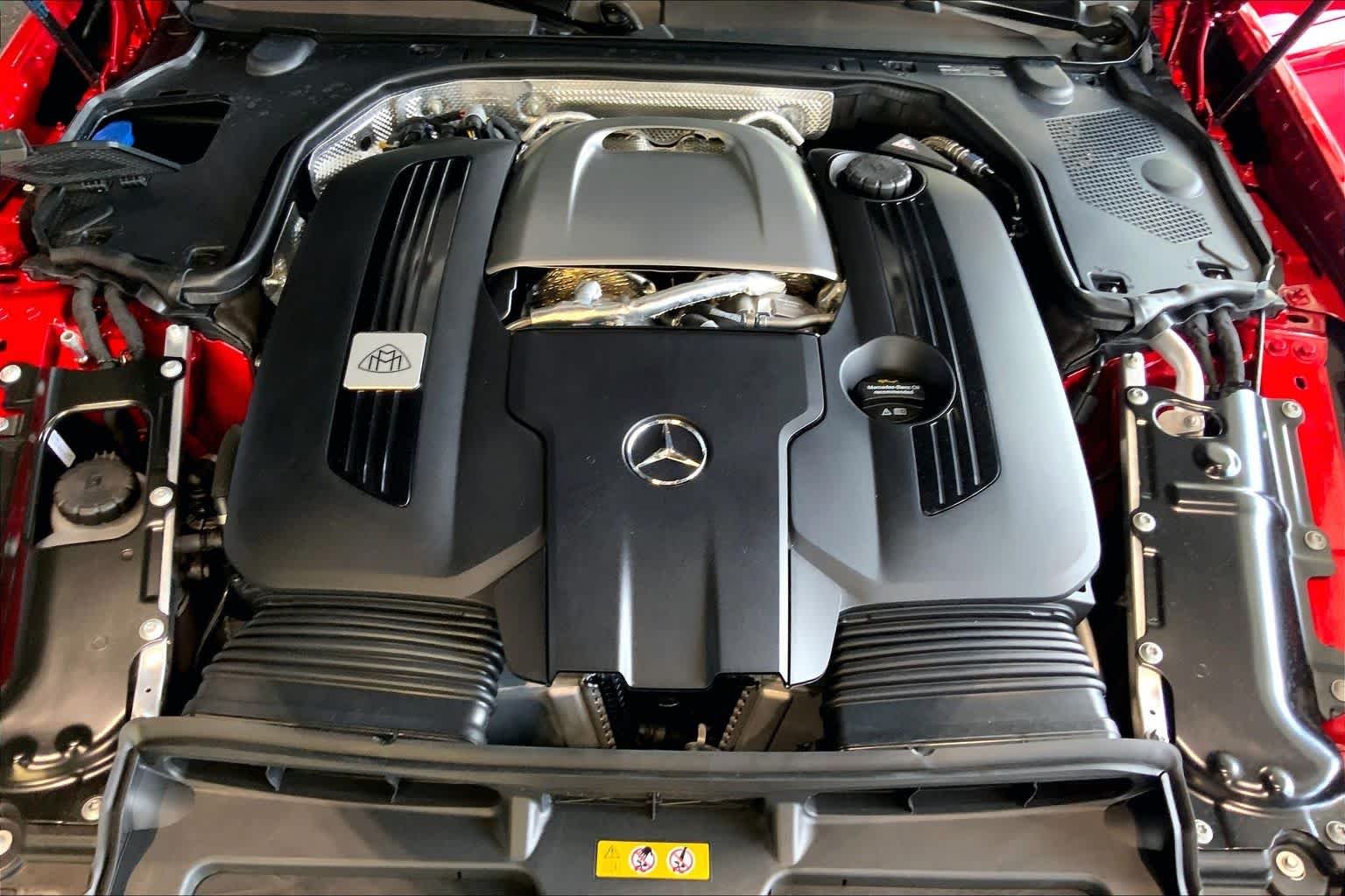 New 2026 MANUFAKTUR garnet red metallic (Red Ambiance) Mercedes-Benz Maybach SL 680 Monogram Series image 17