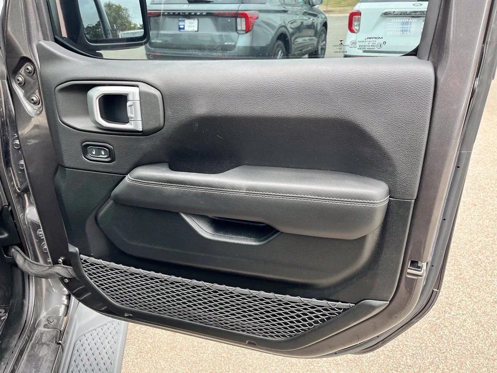Used 2020 Gray Jeep Overland image 16