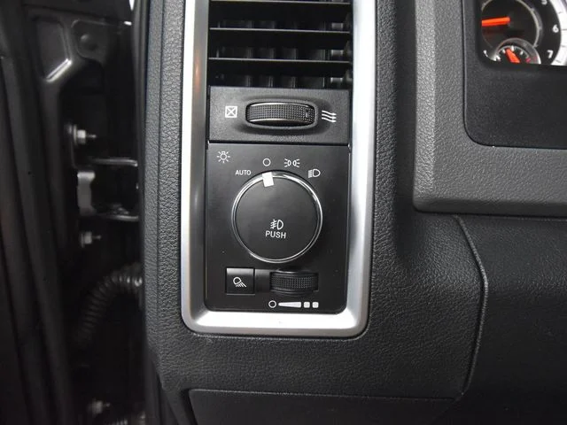 2017 RAM Ram 1500 Pickup SLT - Photo 26