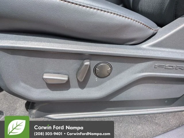 New 2026 Glacier Gray Metallic TriCoat Ford Lariat image 12