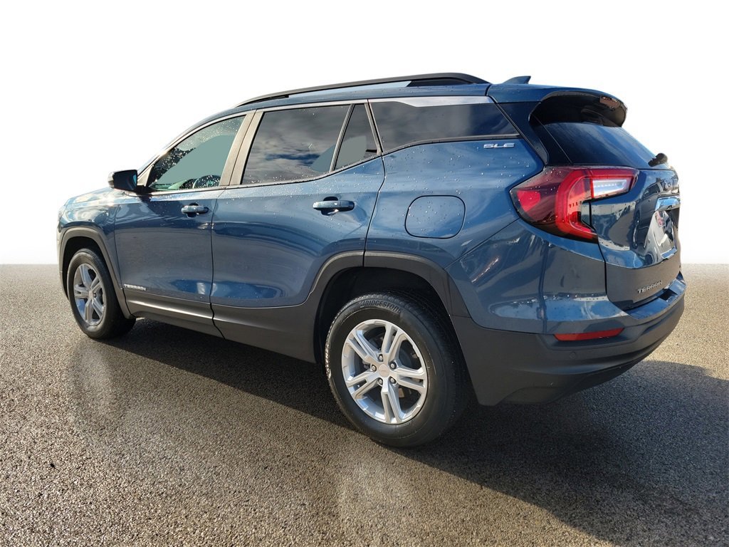 2024 Gmc Terrain SLE photo 2