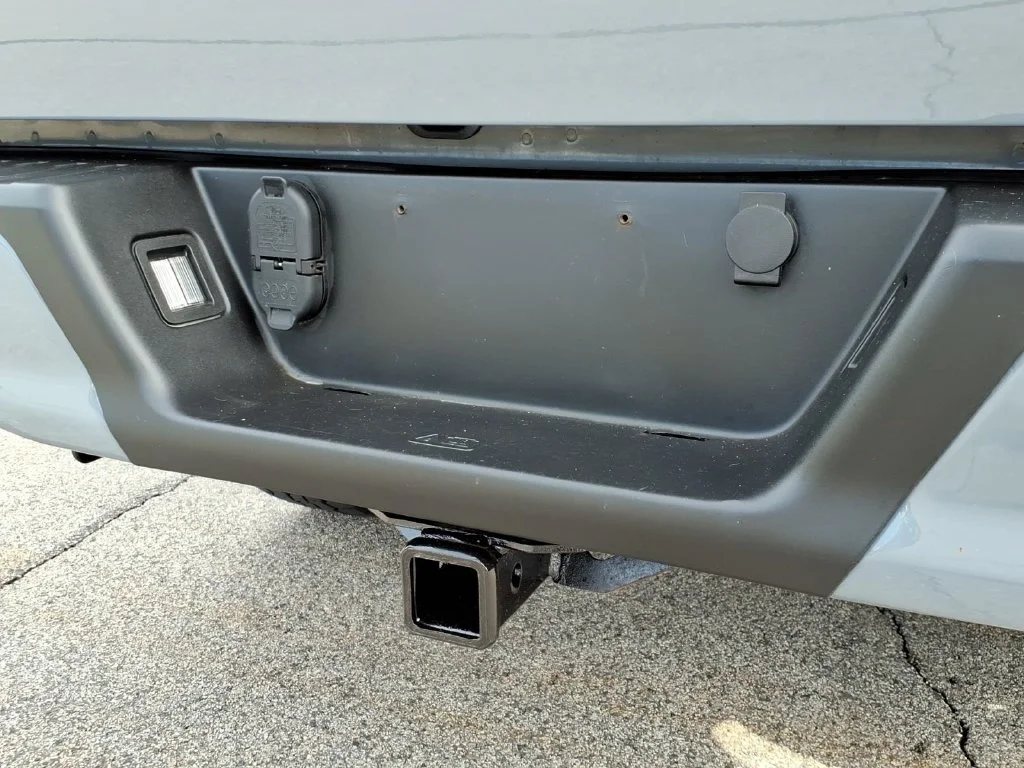 Used 2020 Black Ford XL image 6