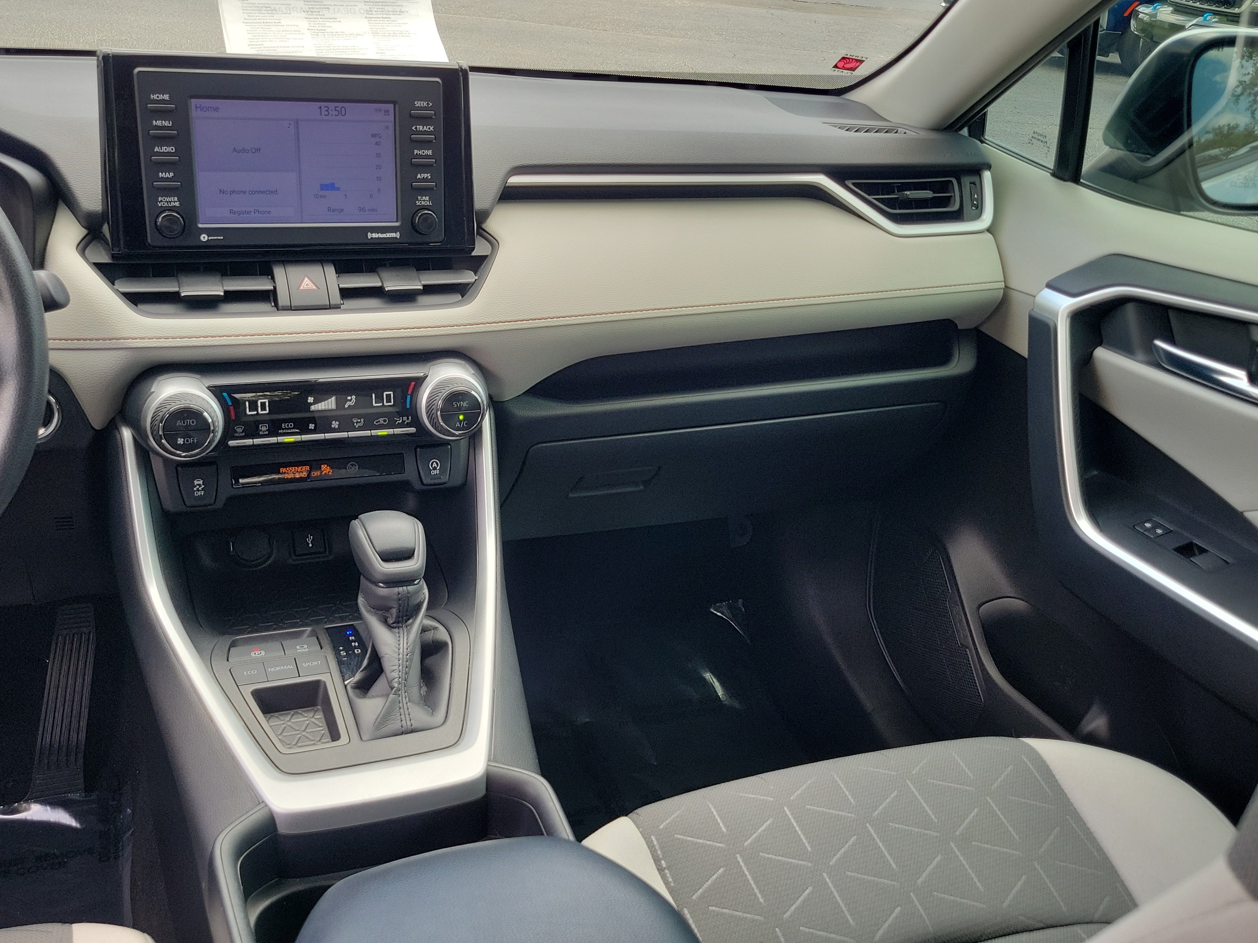 Used 2020 Silver Sky Metallic Toyota XLE image 17