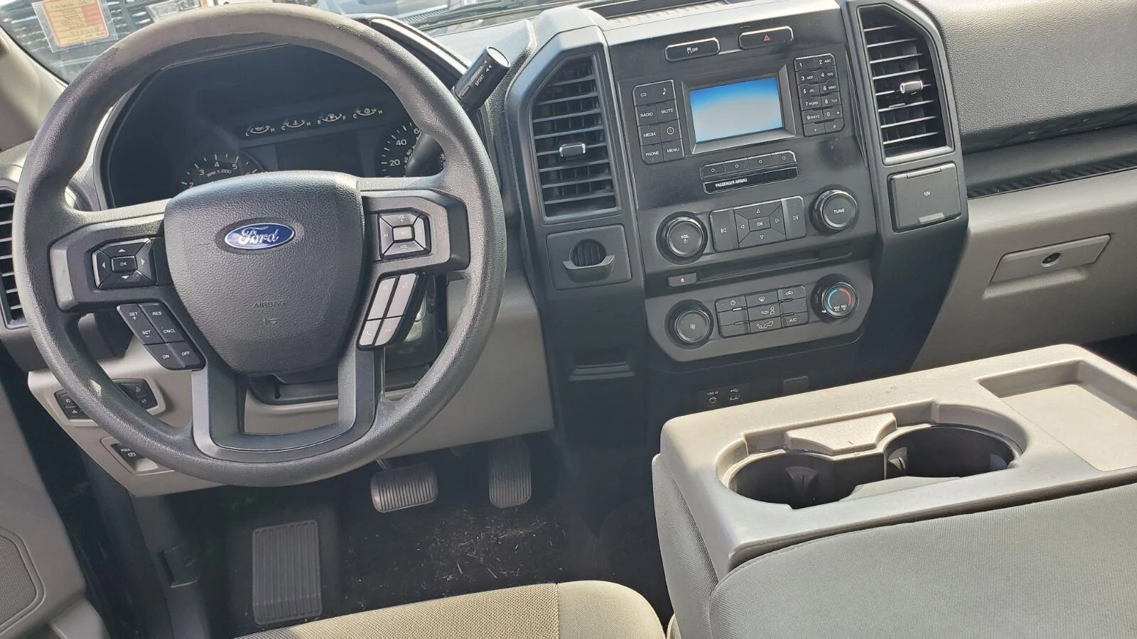 Used 2015 Blue Flame Metallic Ford XL image 7