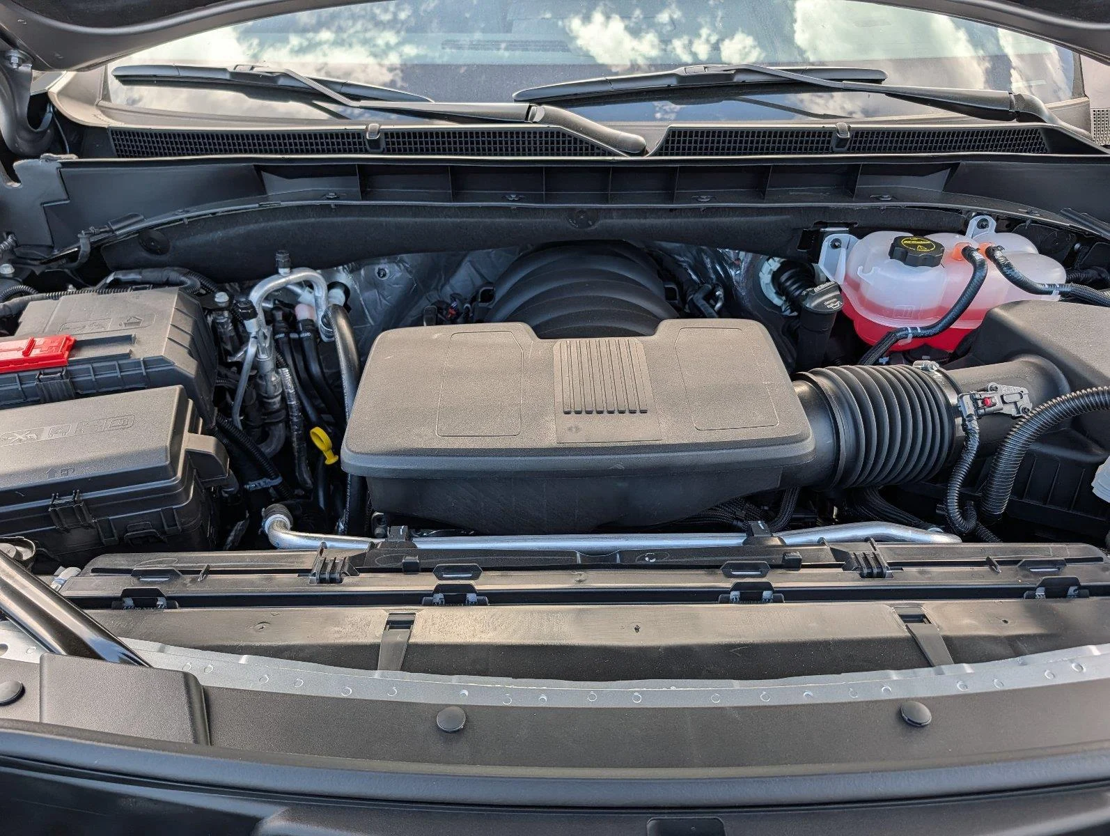 New 2027 Sterling Metallic GMC Elevation image 36