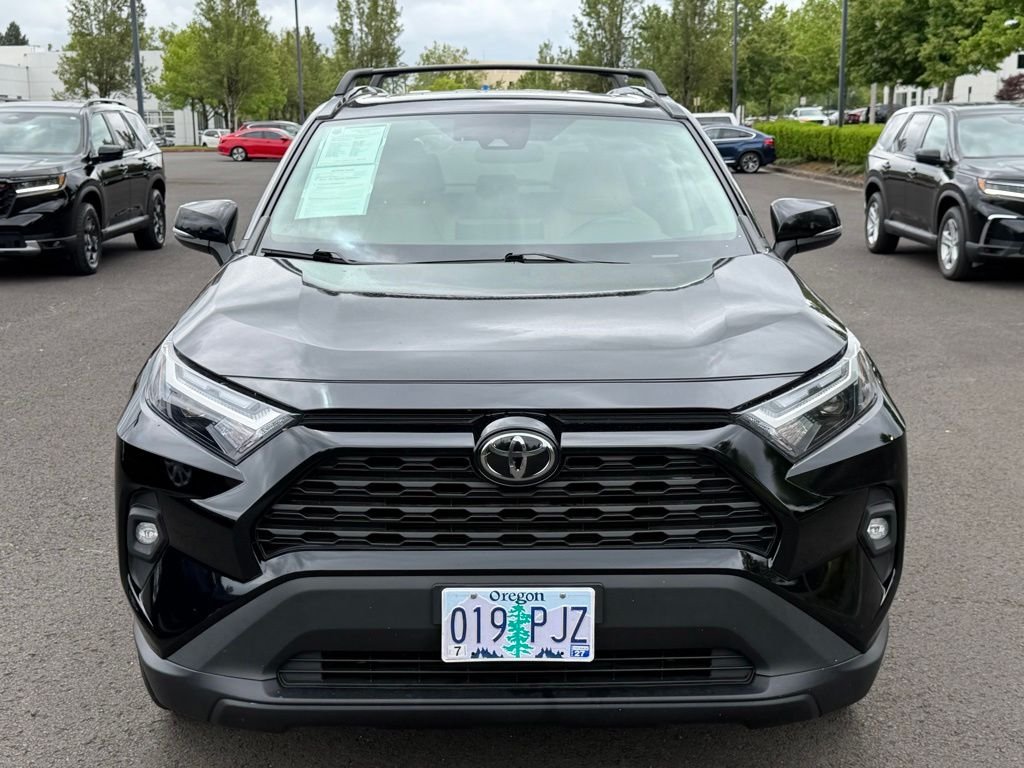 Used 2023 Midnight Black Metallic Toyota XLE Premium image 4