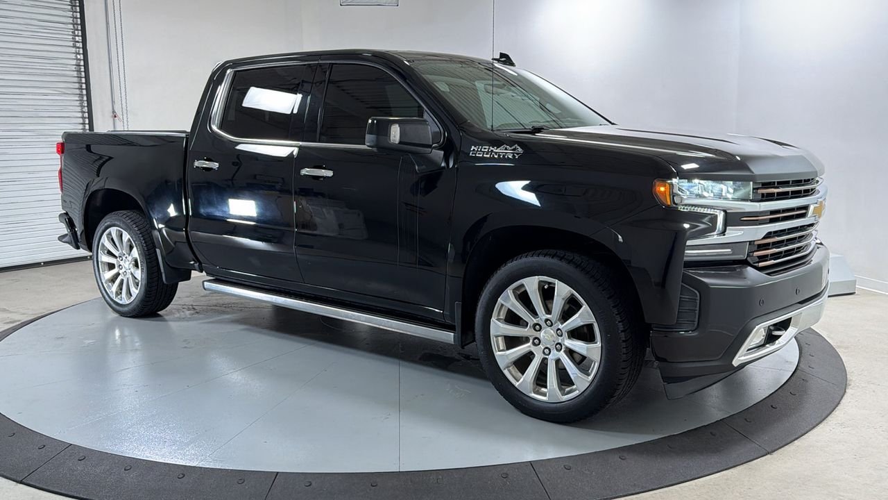 Used 2019 Black Chevrolet High Country image 3