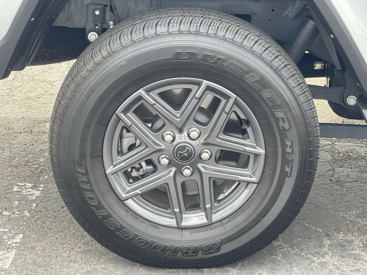 Used 2024 Silver Zynith Clearcoat Jeep Sport S image 11