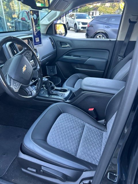 Used 2016 Black Chevrolet Z71 image 10