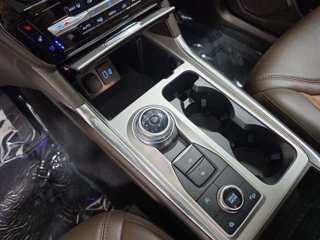 Used 2023 White Ford King Ranch image 25