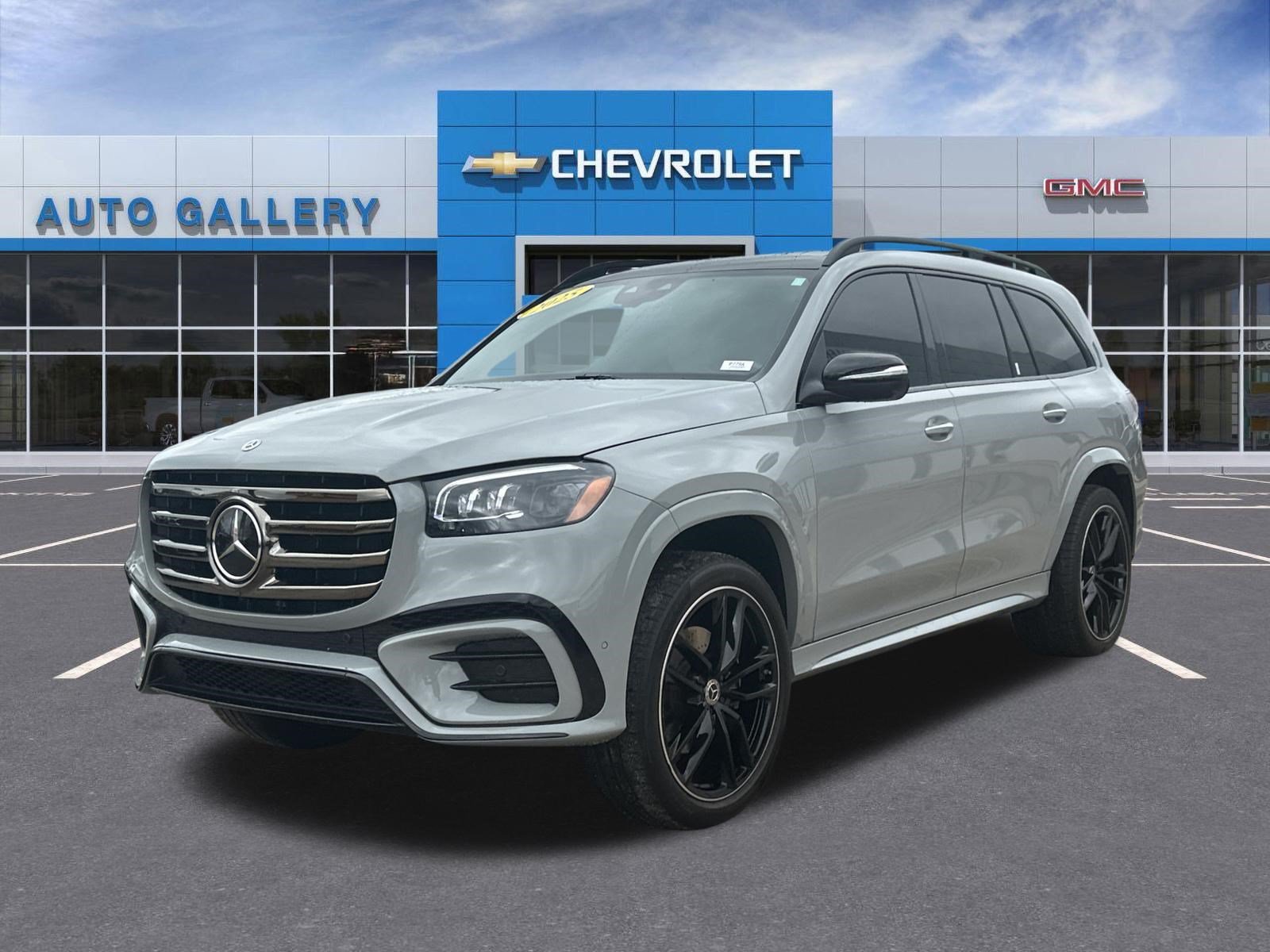 Used 2025 Gray Mercedes-Benz GLS 450 image 1