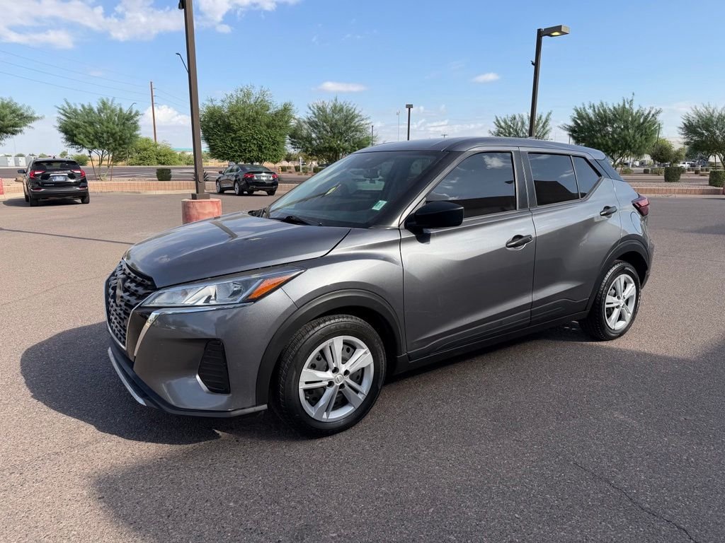 Used 2024 Gray Nissan S image 11