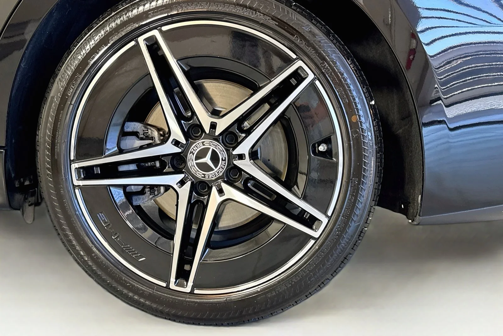 Used 2023 Obsidian Black Metallic Mercedes-Benz C 300 image 30