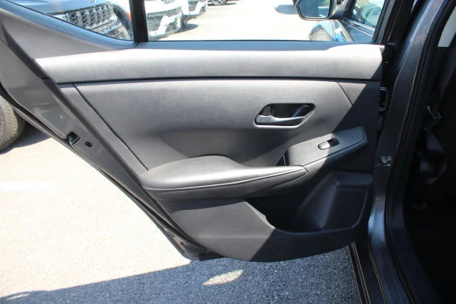 Used 2025 Gray Nissan S image 21
