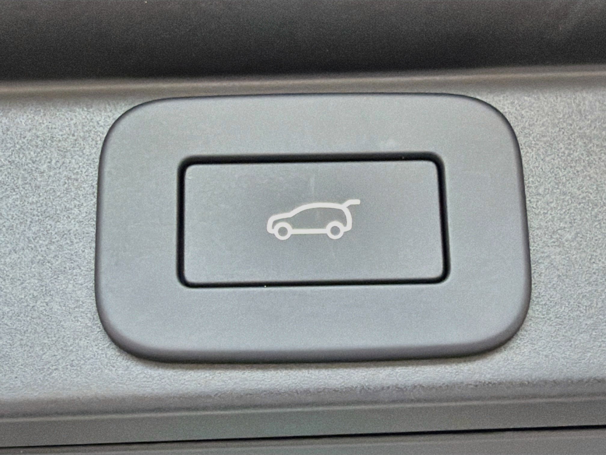 New 2027 Santorini Black LAND ROVER SE image 14