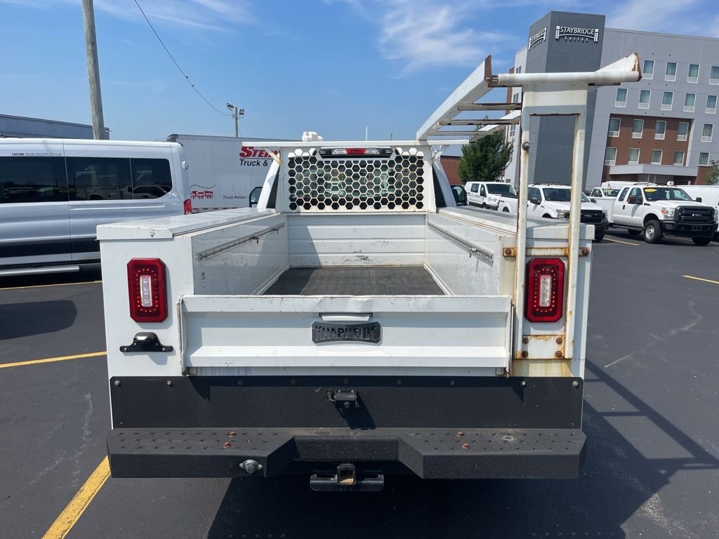2019 Ford F-350 Super Duty Chassis Cab XL - Photo 18