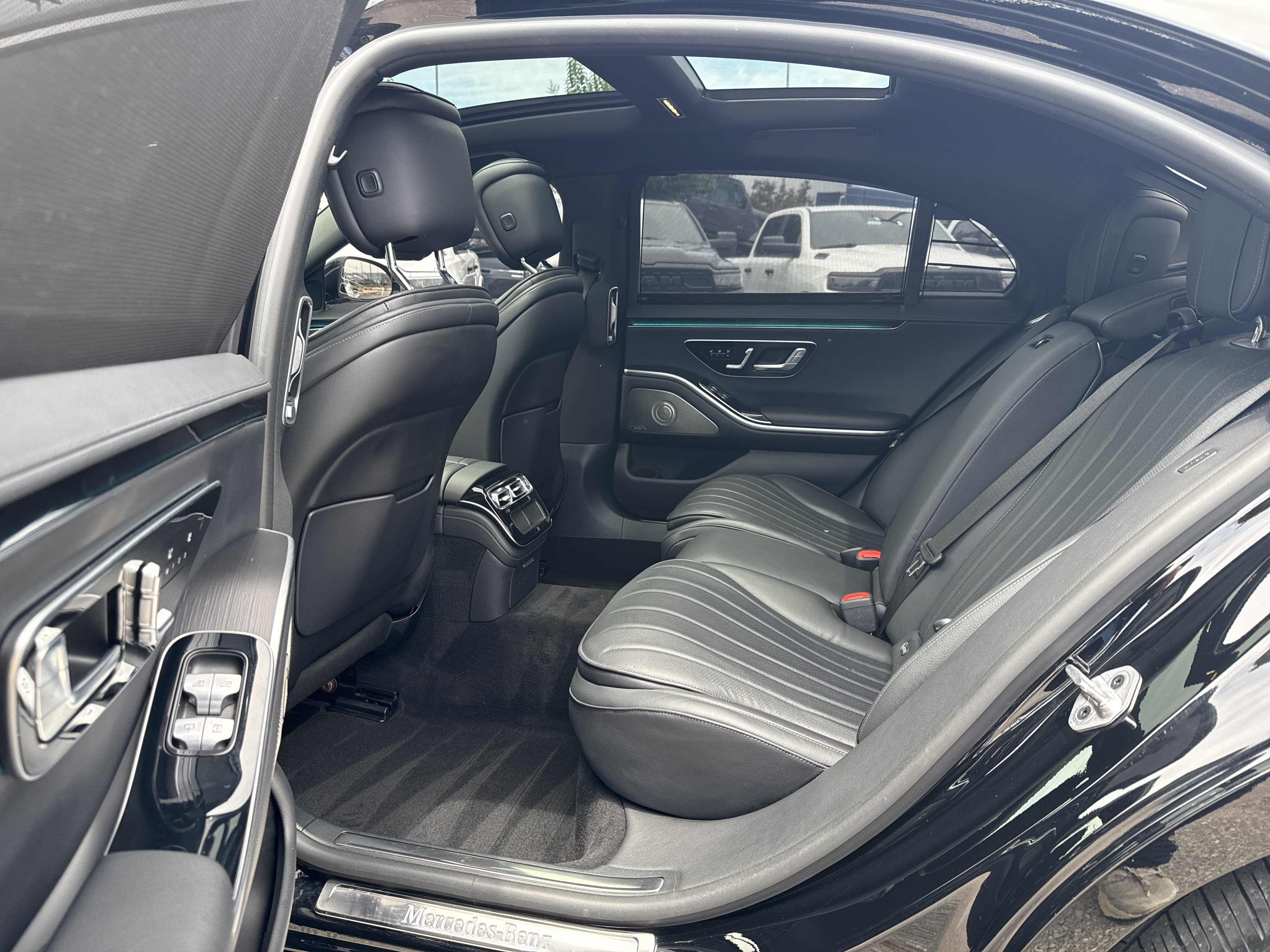 Used 2023 Black Mercedes-Benz S 500 image 20