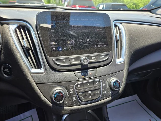 Used 2020 White Chevrolet LT image 30