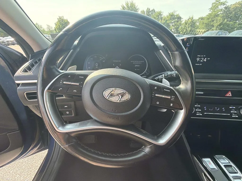 Used 2022 Blue Hyundai Limited image 8