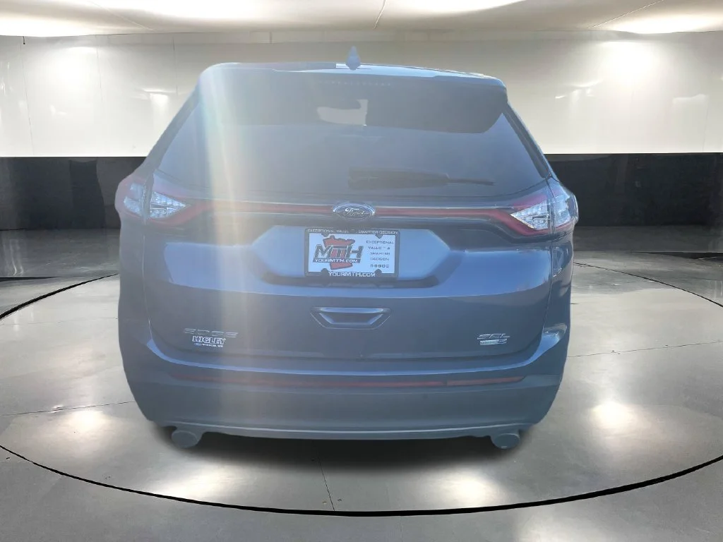 Used 2018 Blue Ford SEL image 5