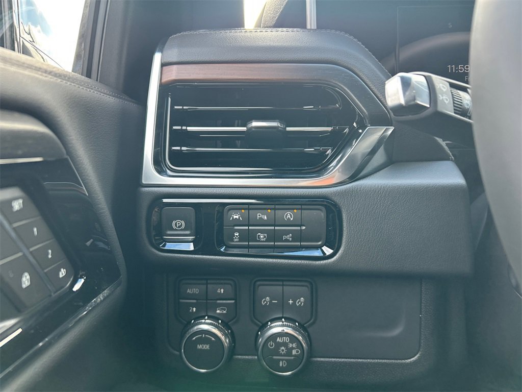 2026 GMC YUKON XL - Image 18