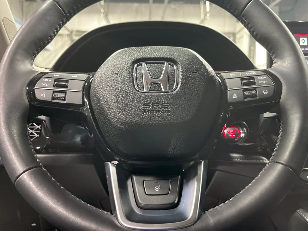 Certified Used 2025 Crystal Black Pearl Honda HYBRID TOURING image 16