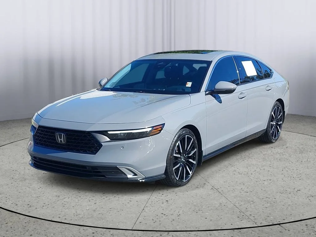 Used 2024  Honda Touring image 7