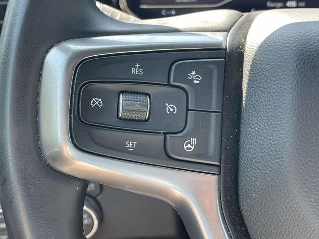 Used 2025 White Chevrolet LT image 22
