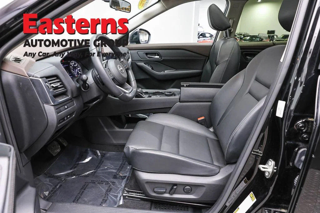 Used 2023 Black Nissan SV image 14