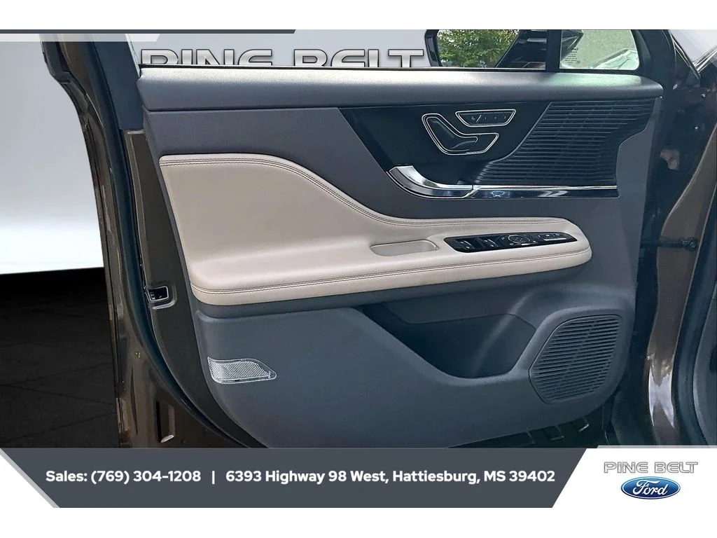 Used 2022 Bronze Smoke Metallic Premium Colorant Lincoln Standard image 18