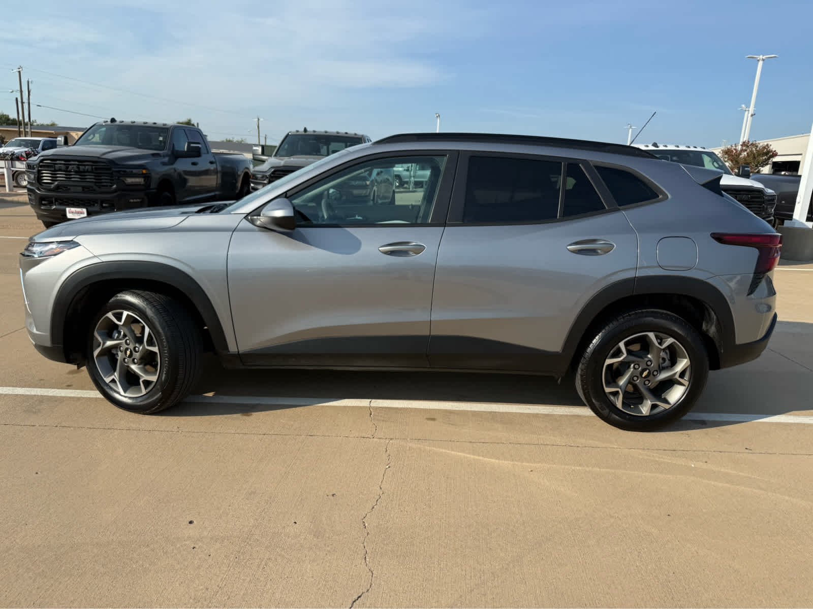 Used 2025 Sterling Gray Metallic Chevrolet LT image 9