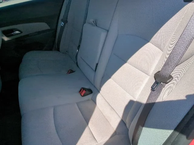 Used 2015 RED HOT Chevrolet LT image 9