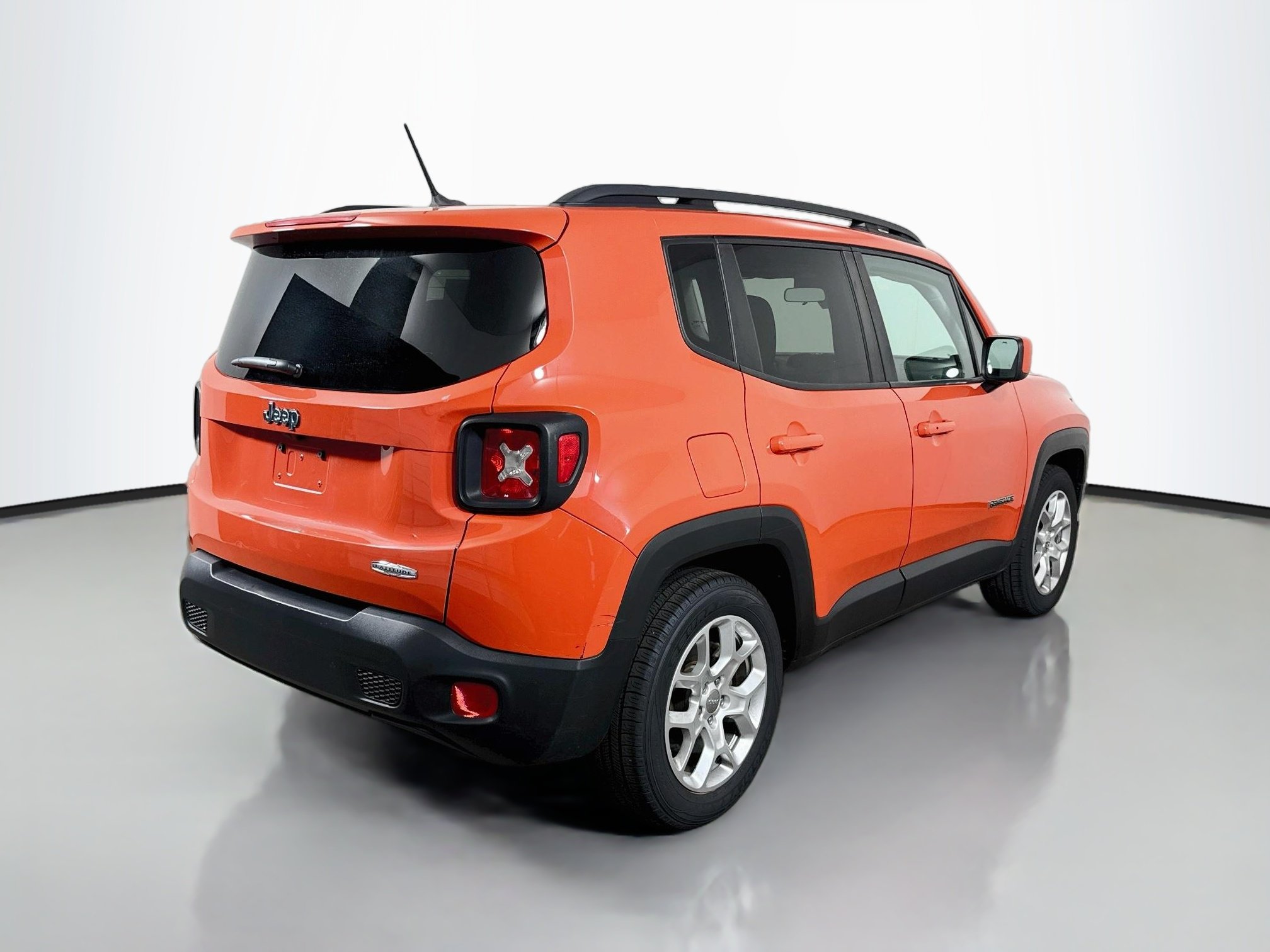 Used 2017 Omaha Orange Jeep Latitude image 7
