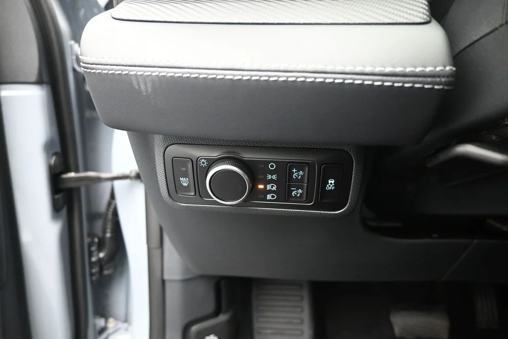 New 2026 Glacier Gray Metallic Tri-coat Ford Select image 12