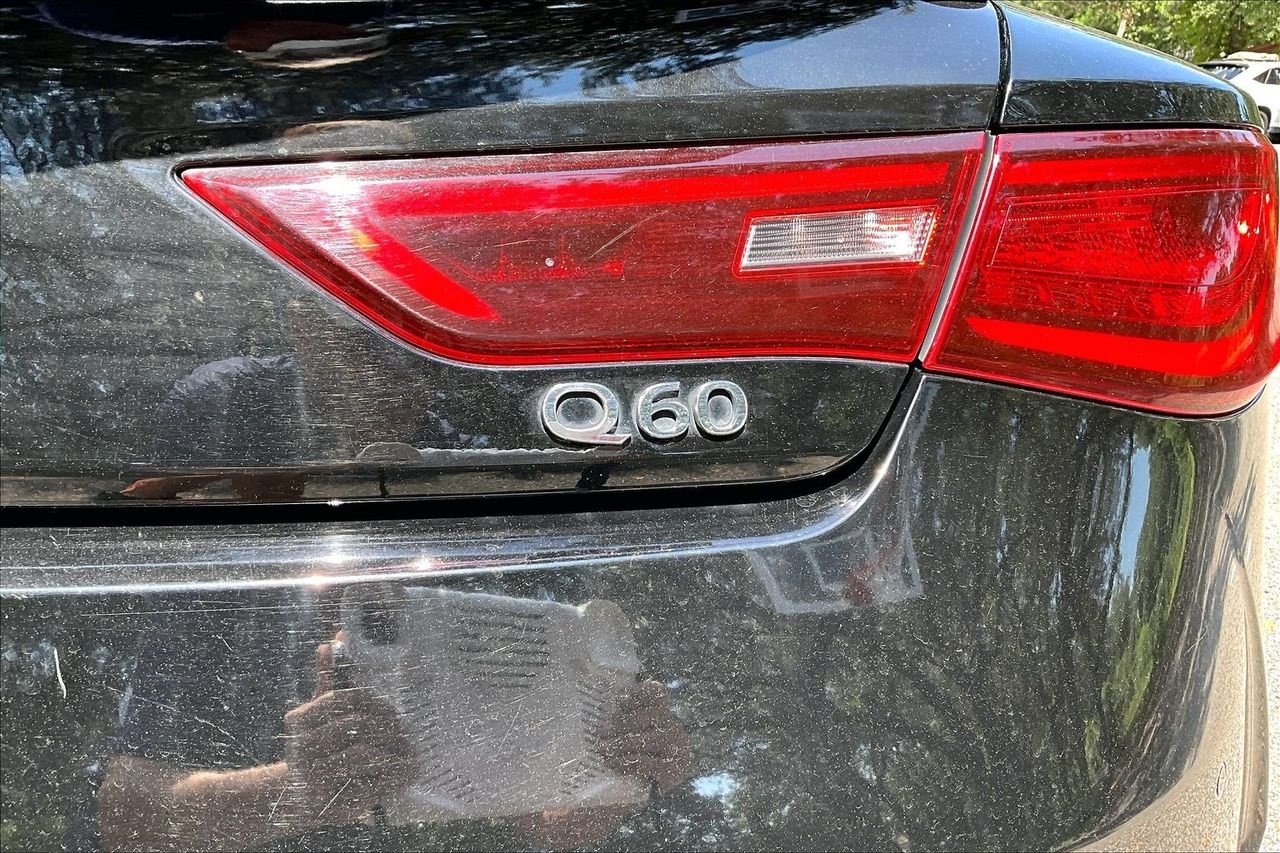 Used 2019 Black INFINITI 3.0t LUXE image 19