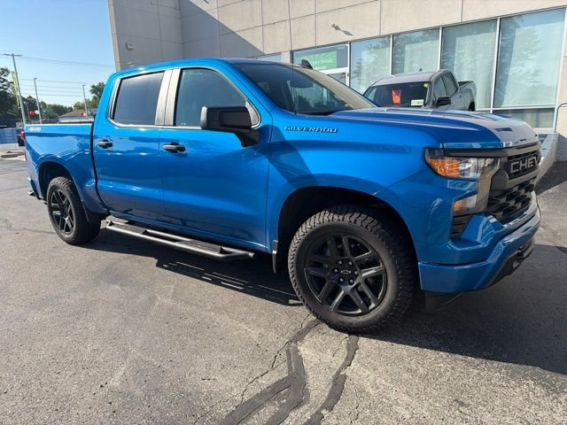 Used 2023 Glacier Blue Metallic Chevrolet Custom image 5