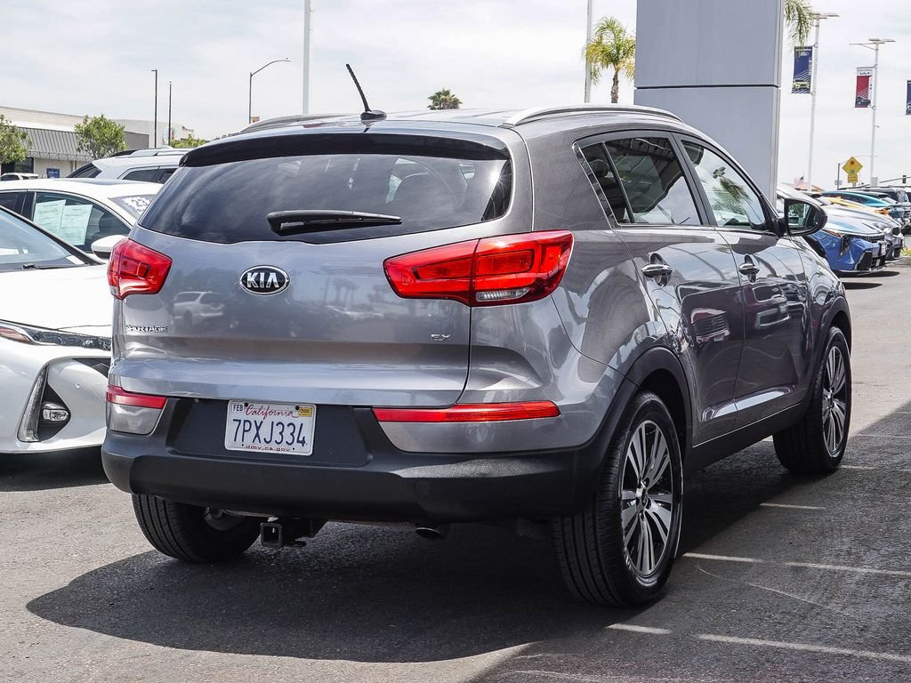 Used 2016 Silver Kia EX image 7