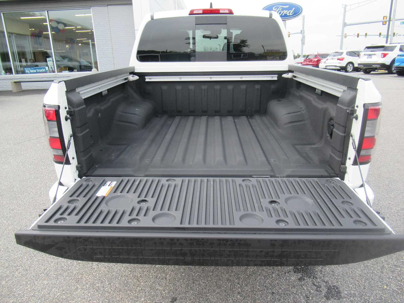 Used 2025 Glacier White Nissan PRO-4X image 14