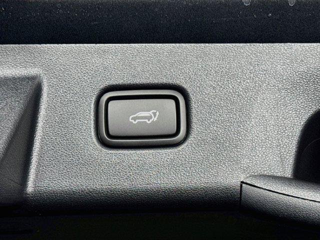 New 2026 Black Hyundai SEL Plus FWD image 40