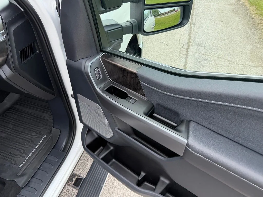 2025 Ford F-350 Super Duty Lariat - Photo 43