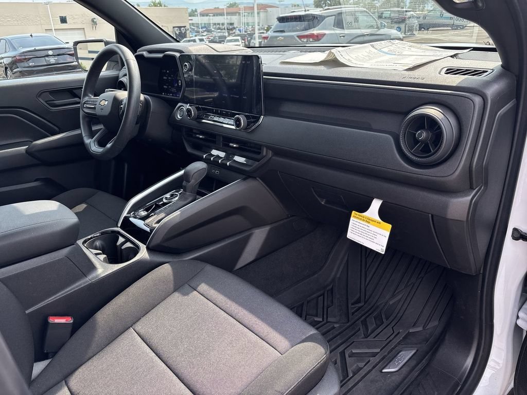 2026 Chevrolet Colorado Work Truck - Photo 31