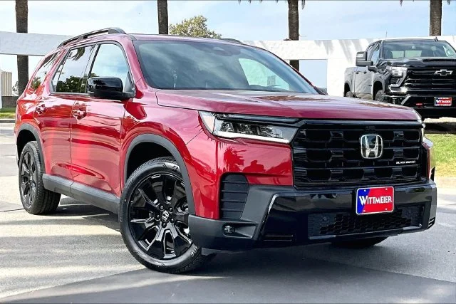 New 2026 Radiant Red Metallic II Honda AWD Black Edition image 2