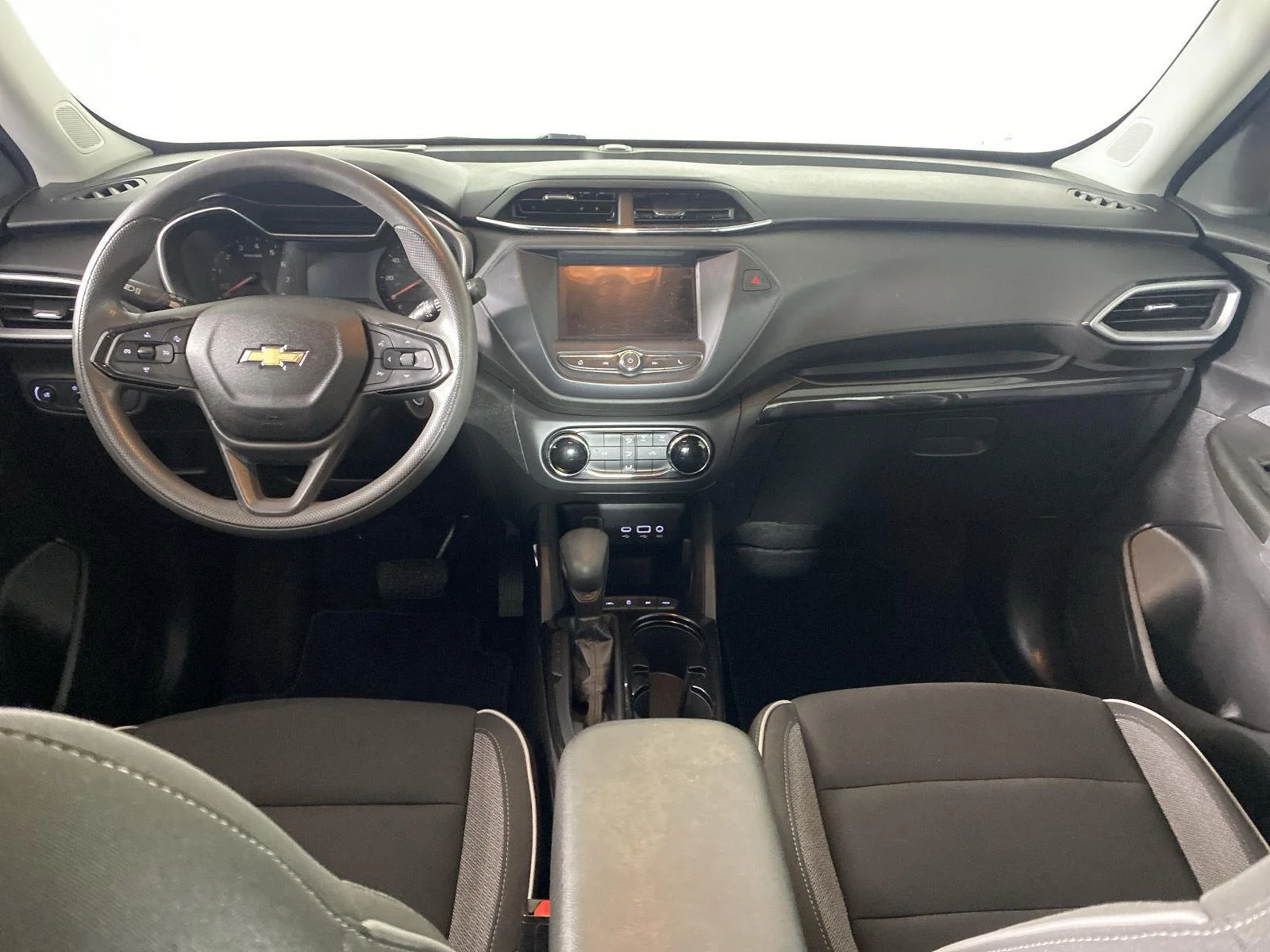 Used 2022 MOSAIC BLACK METALLIC Chevrolet LS image 22