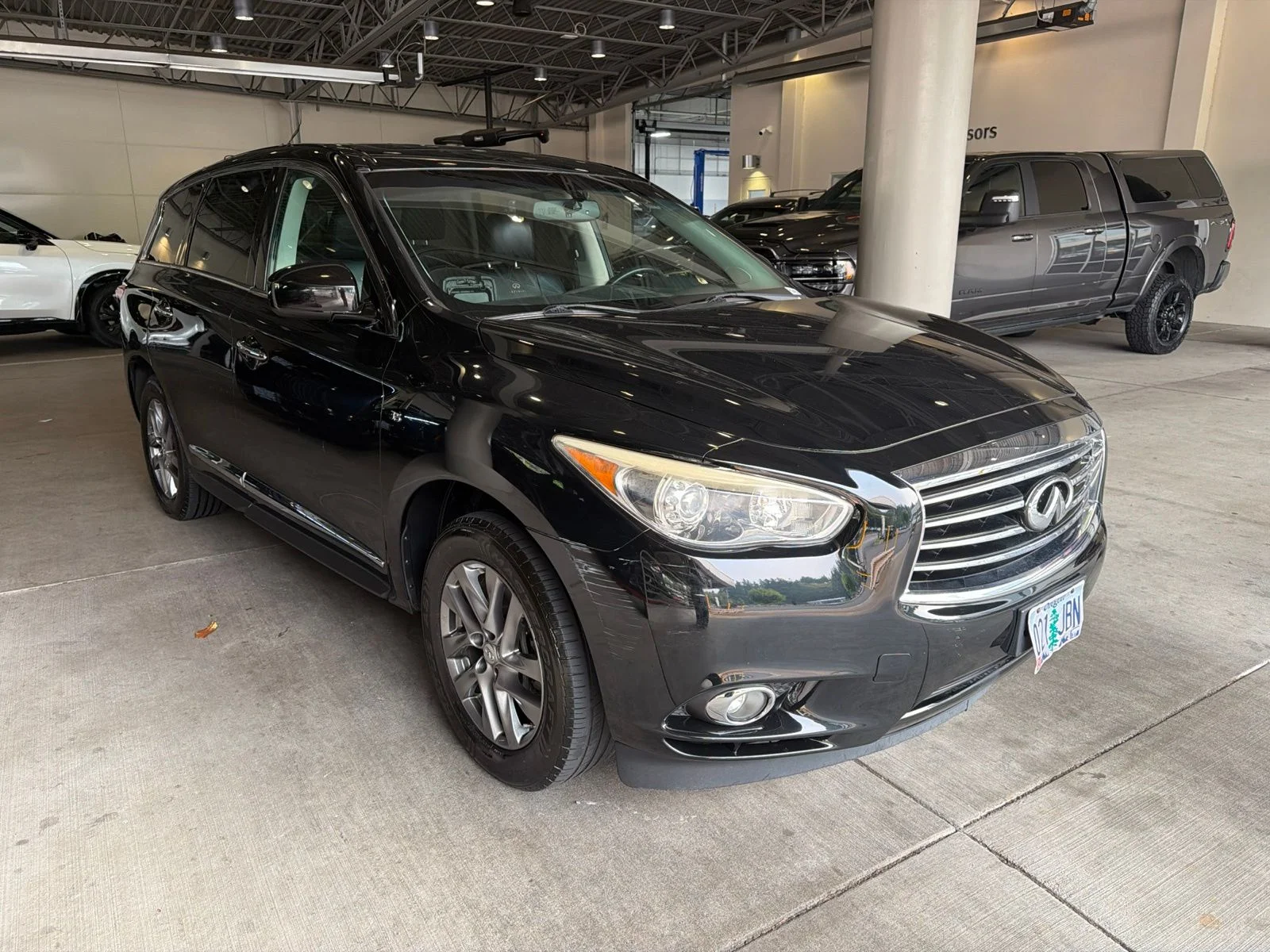 Used 2014 Black Obsidian INFINITI Base image 3