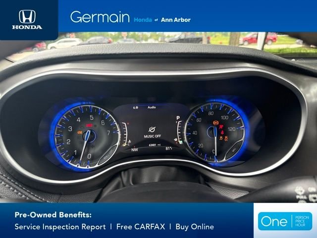 Used 2019 Brilliant Black Crystal Pearlcoat Chrysler Limited image 35
