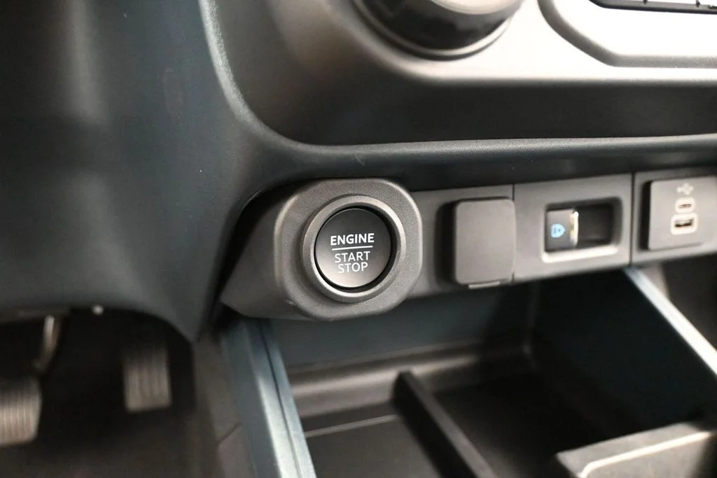 New 2026 Azure Gray Metallic Tri-Coat Ford Lariat image 17