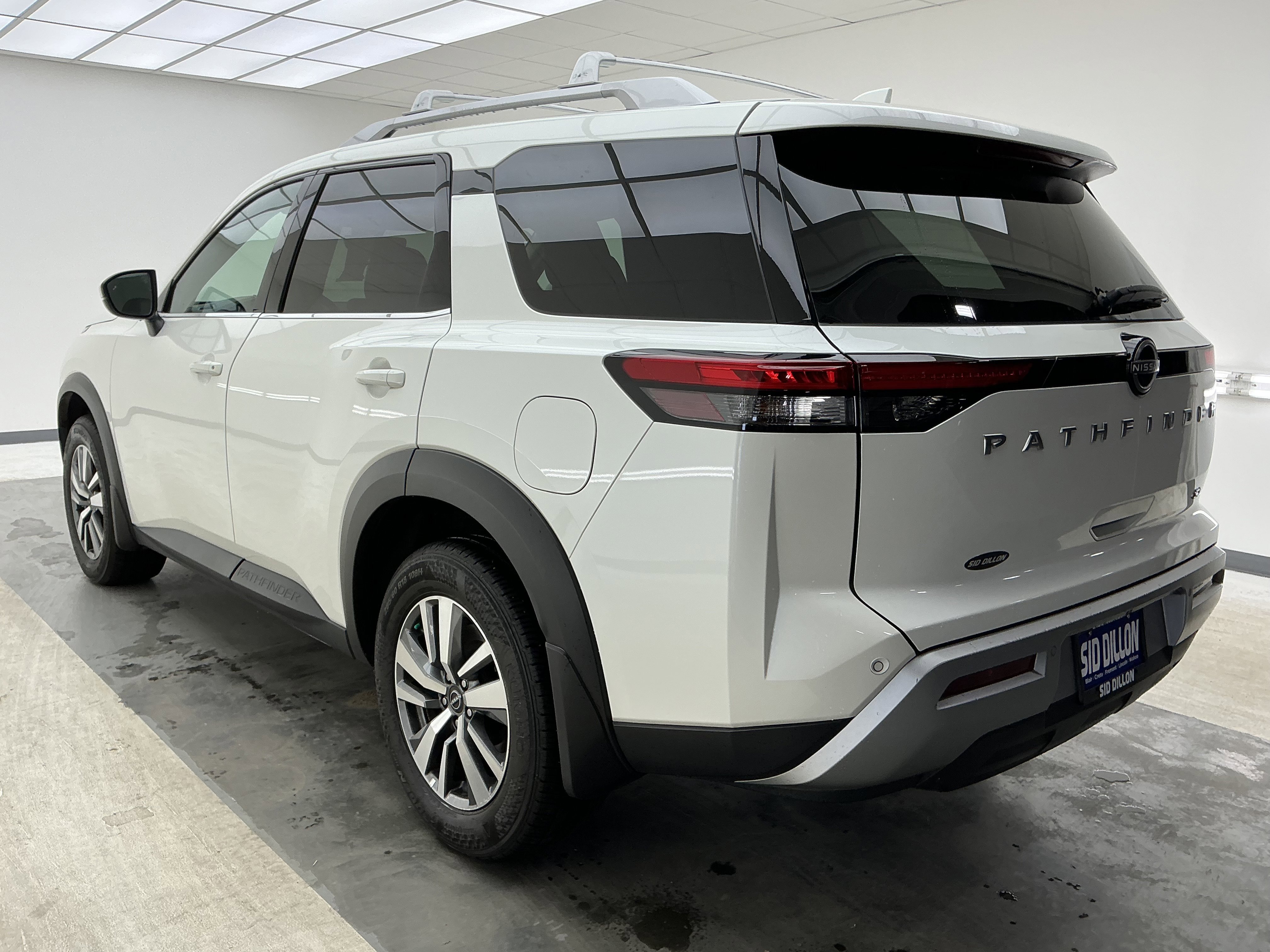 2024 Nissan Pathfinder SL - Photo 6