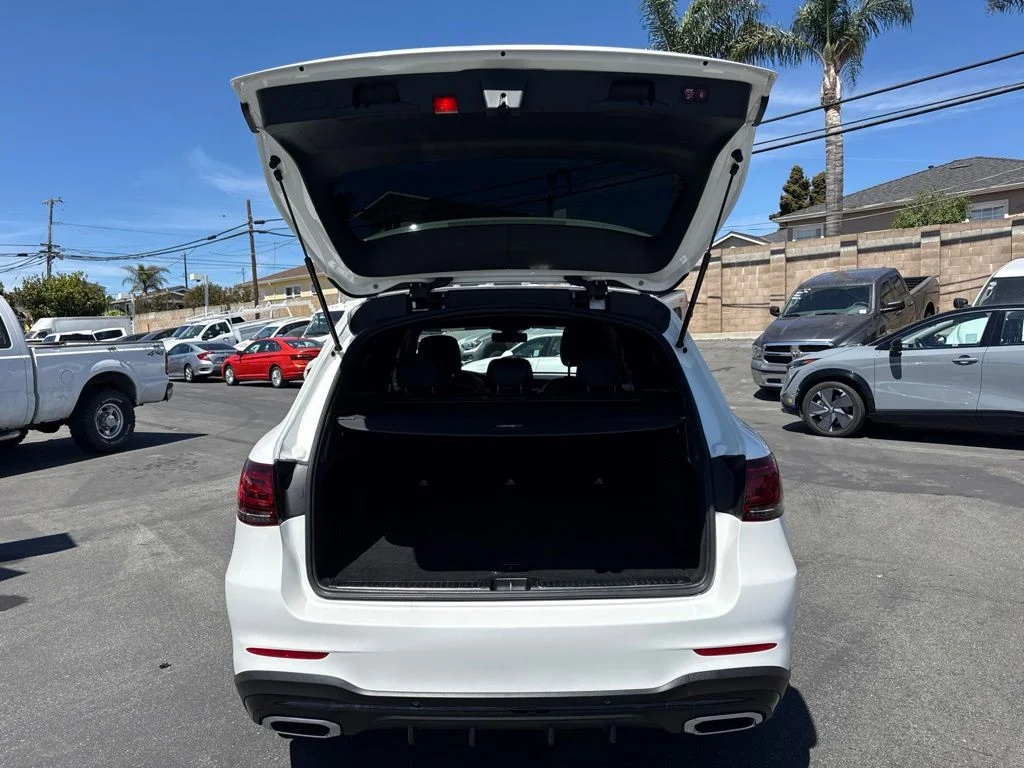 Used 2020 White Mercedes-Benz GLC 300 image 8